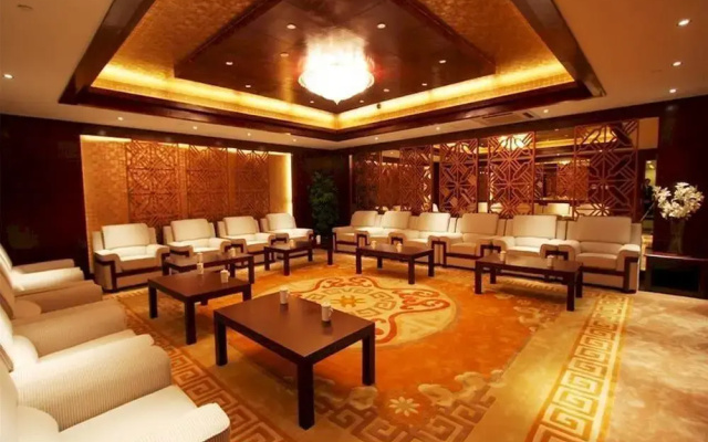 Rising International City Hotel