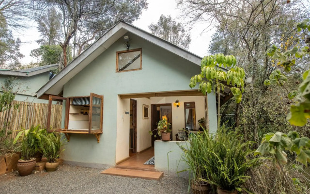 Ol Losowan House, Karen