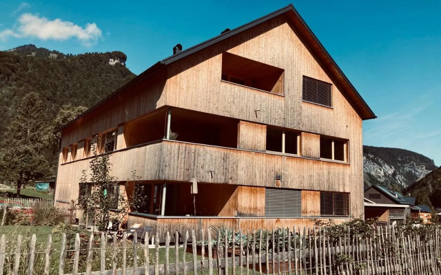 hus56