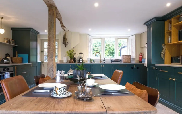 The Mill House Beautiful 4BD Family Home