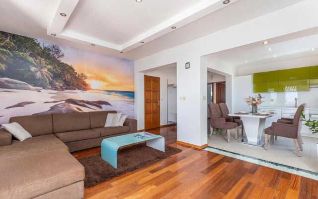 Beautiful Apartment in Povljana With Wifi and 2 Bedrooms