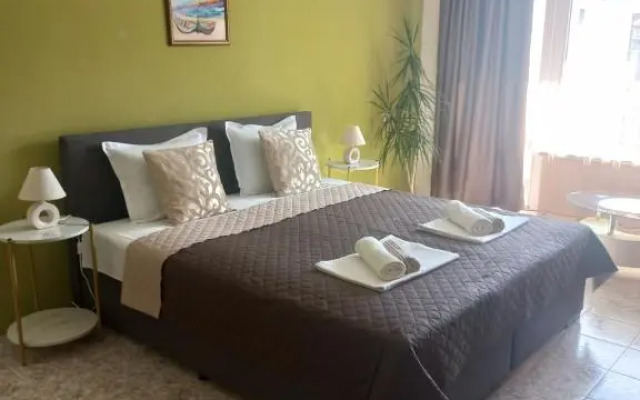 Inter Apartments