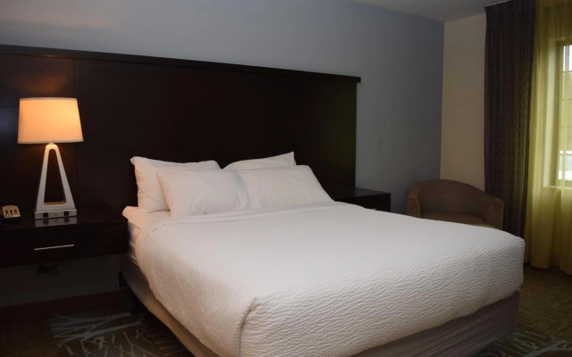 Staybridge Suites Liverpool Syra by IHG