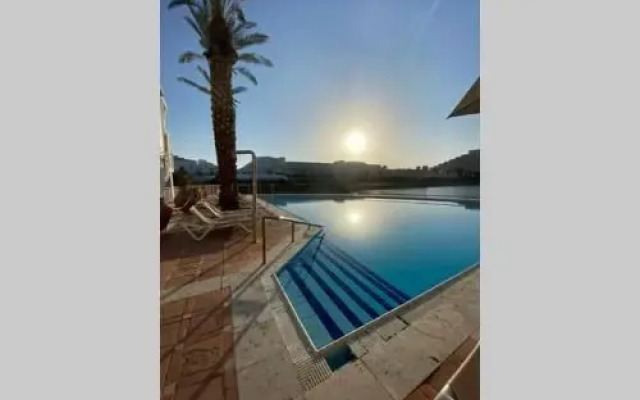 Haverim Ba’Lagouna AMAZING Duplex 3BR Front Sea