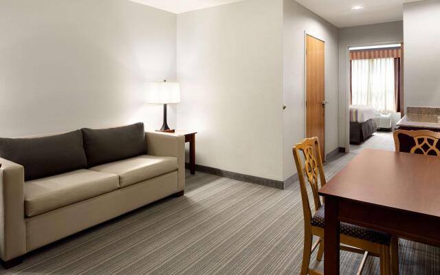 Country Inn & Suites by Radisson, Columbus West, OH