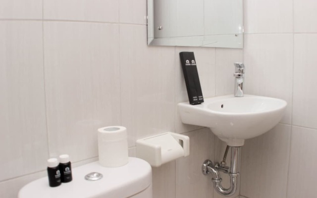 Cozy Studio At Monroe Tower Apartment