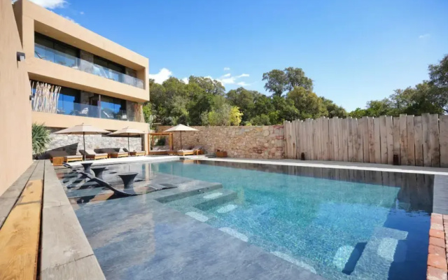 Les Regalia Hotel & SPA
