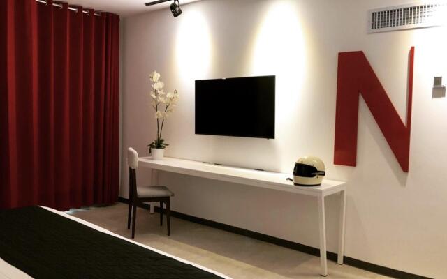 El Polo Apart Hotel & Suites