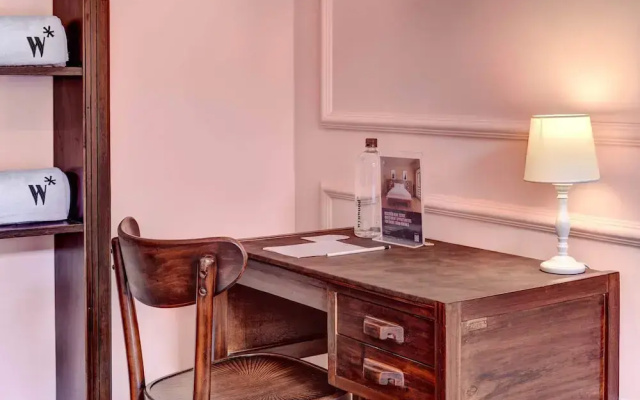 Chic 4BR Getaway in Vibrant La Candelaria