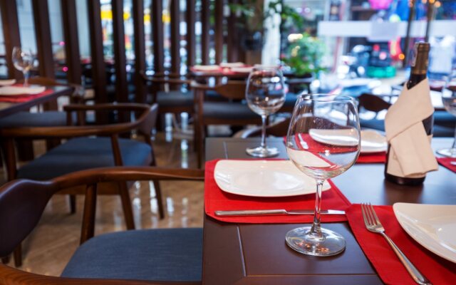Hanoi Charm Hotel& Spa