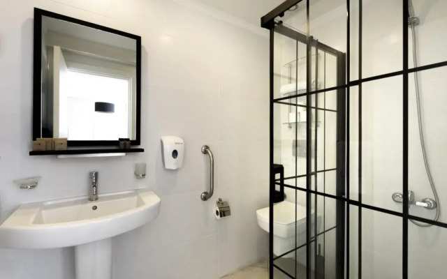 Unique Hotel & Residence