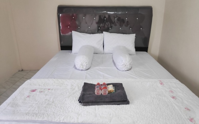 RedDoorz @ Jalan Ujung Aji Berastagi – Guest Rooms – Berastagi