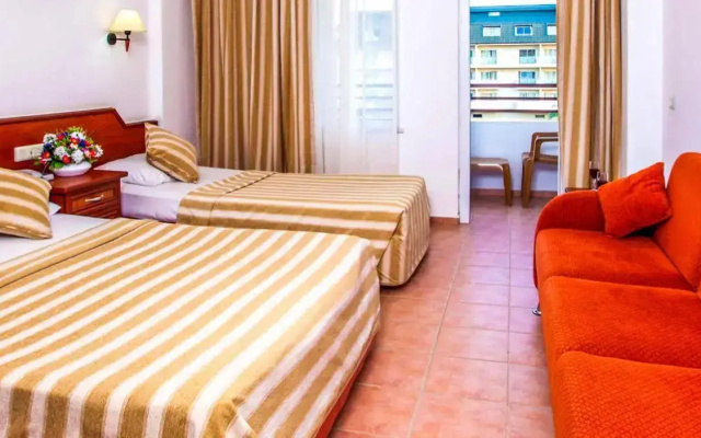 Отель Xeno Eftalia Resort 