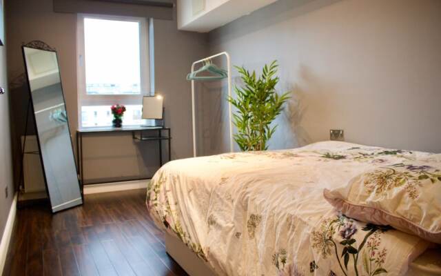 2 Bedroom Apartment In Granton Area