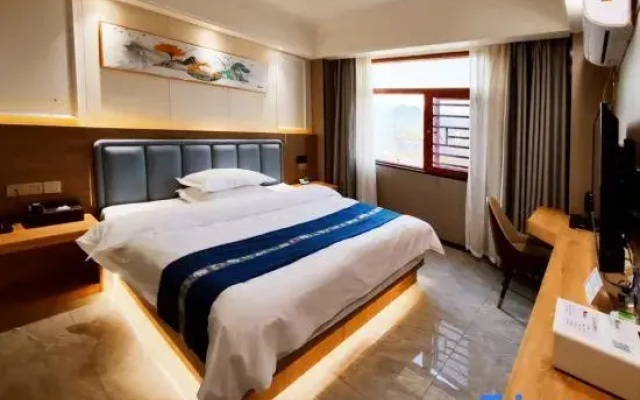 Zhongshan Jinxiu Hotel