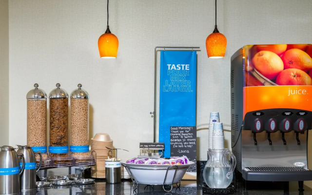 Hampton Inn & Suites Orlando-Apopka