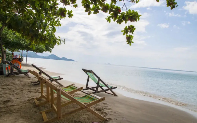 Ban Na White Sand Beach