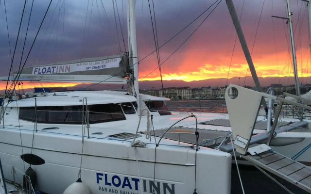 Floatinn