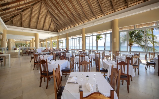 Viva Wyndham Dominicus Beach Resort — All Inclusive