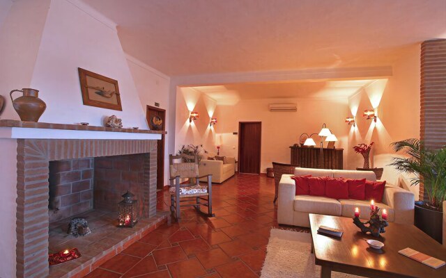 Herdade Naveterra Rural Lodge & Spa