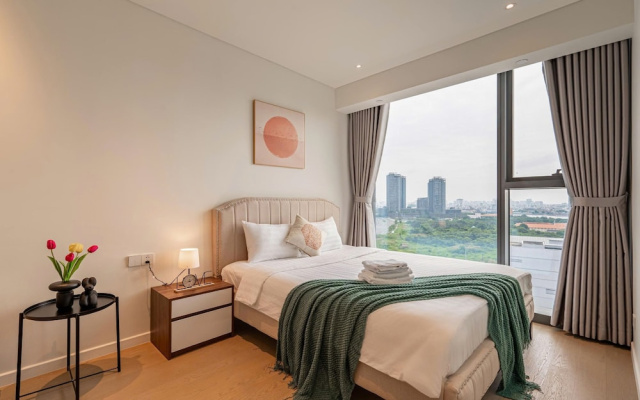 Honey The Opera Luxury Residence