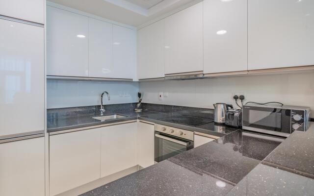 Al Habtoor City - Amna Tower 2707