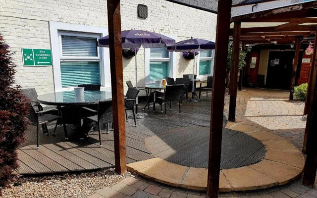 Dancenter East Midlands Airport