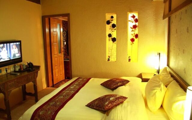 Revel in Lijiang Inn