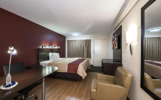 Red Roof Inn Cincinnati East - Beechmont