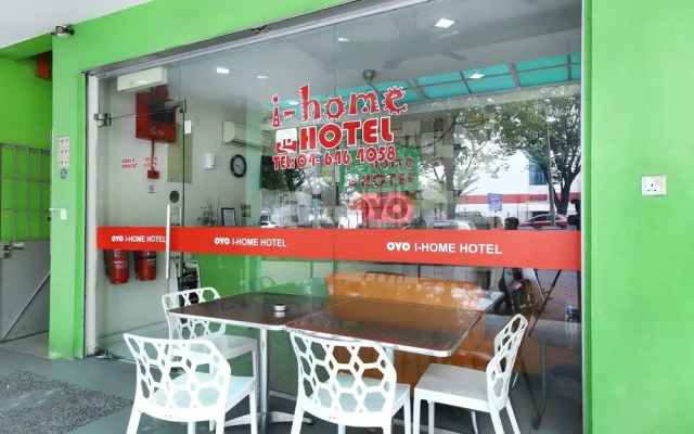 Oyo 11344 I Home Hotel