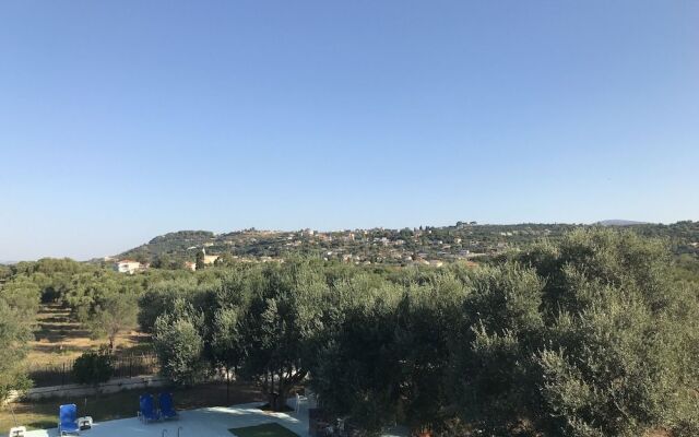 Ai - Helis Resort Hotel
