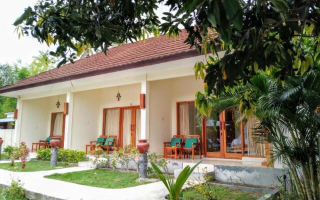 Salili Bungalows