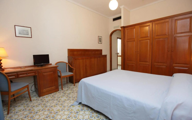 Hotel Mega Mare