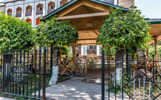 Hosilot Hotel