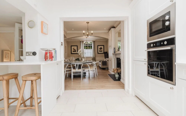 Stylish Townhouse Annexe Cheltenham