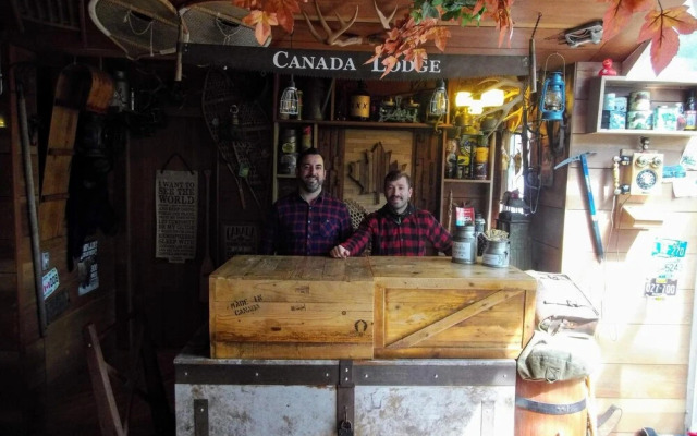 Canada Lodge