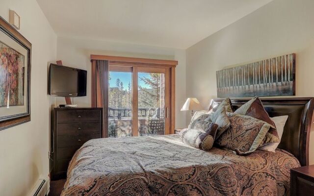 8844 The Springs by RedAwning