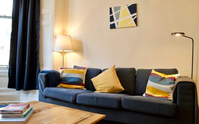 Beautiful 3 Bedroom Edinburgh Home