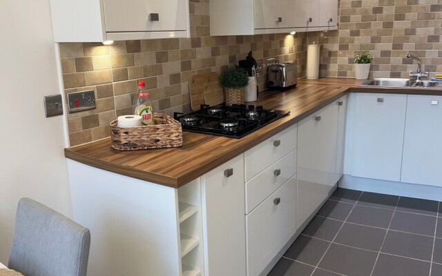 City Centre 1 Bed Sleeps 4 H5
