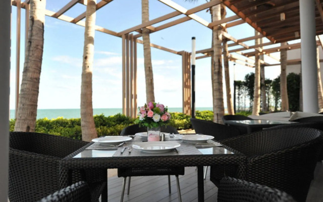 Eco Moment Beach Resort Hadchaosamran