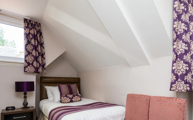 The Lawn Guest House