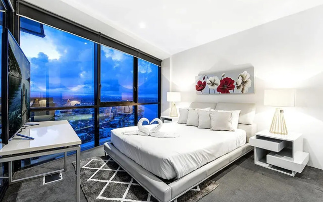 Circle on Cavill - Holidays Gold coast
