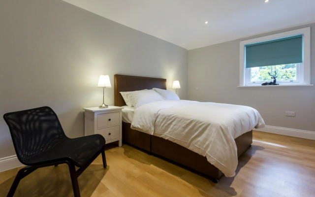 The Liongate Hotel