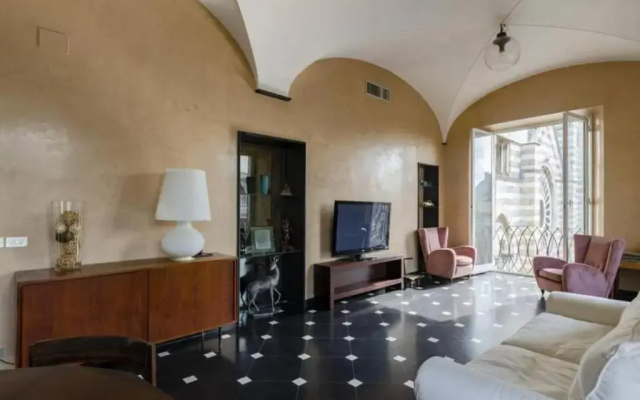 JOIVY Exclusive 3-bedroom flat near Cathedral of Genoa