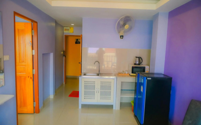 Patumnak Beach Guesthouse