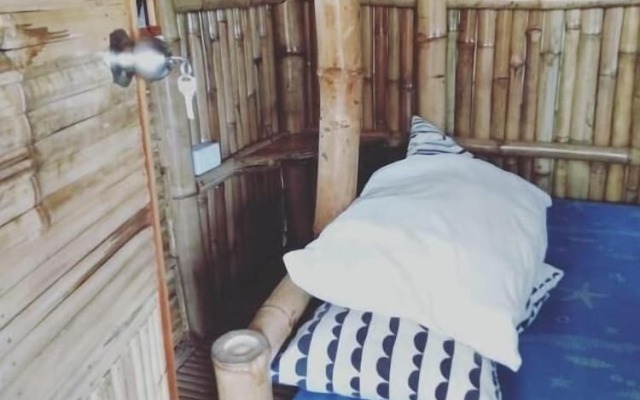 Titanic's Nipa Huts by Hiverooms