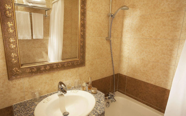 Hotel La Canopee