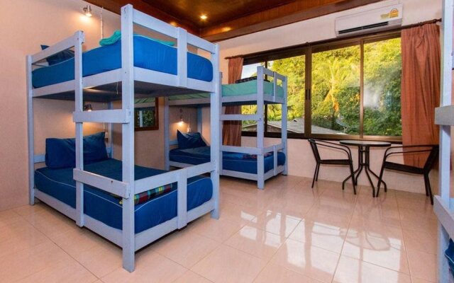 Goodtime Beach Hostel - Adults Only