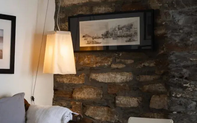 Tinos Experience the House