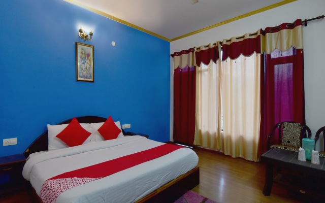 OYO 18411 Hotel Aarya